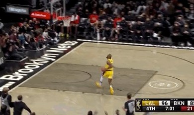 耀世娱乐在线登录-浓眉归来为勒布朗减负 精彩暴扣令篮网主场倒戈